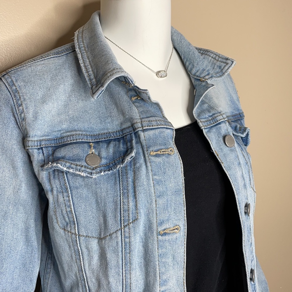 Universal Thread Light-Wash Jean Jacket - image 2